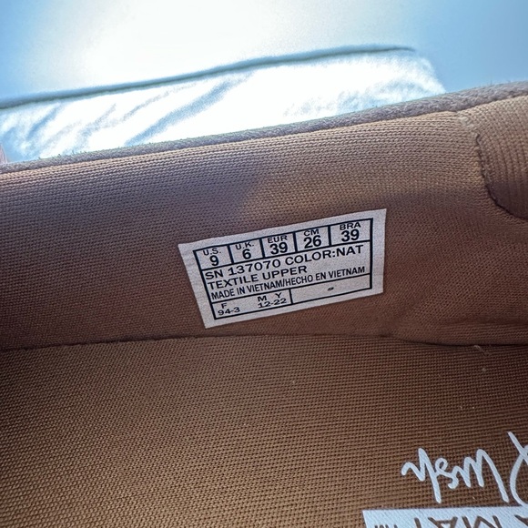 Women's Skechers Cream and Tan boat shoes size 9 - Picture 6 of 7